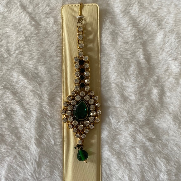 Royal Green Tikka - Picture 1 of 4